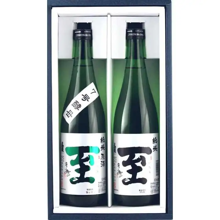 佐渡の酒　純米至の「表」と「裏」2本セット（720ml×2本）化粧箱入り