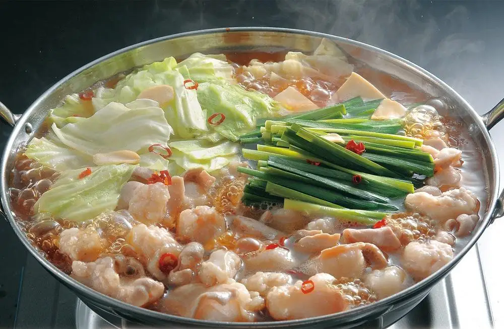 もつ鍋 牛もつ鍋セット あごだし醤油味 | もつ鍋セット 送料無料 もつなべ スープ 肉 国産 モツ鍋 ホルモン ギフト プレゼント 贈り物 冷凍便 博多 福岡市 ご当地グルメ 鍋 おすすめ 鍋セット 取り寄せ 人気 具材 おすすめ しょうゆ