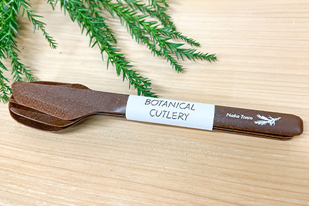木頭杉のボタニカルカトラリーセット -BOTANICAL Cutlery- NW-5│杉 木頭杉 カトラリー スプーン フォーク ナイフ ボタニカル アウトドア 食器 贈答 ギフト プレゼント 徳島県 那賀町 那賀ウッド
