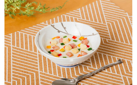 有田焼 其泉 楕円皿 小鉢 樹氷 2点セット【賞美堂本店】器 うつわ 食器 皿 小鉢 ボウル 2枚 多用途 和モダン 冬 季節 自然 贈答 ギフト 電子レンジ対応 食洗機対応 35000円 3.5万円 A35-586
