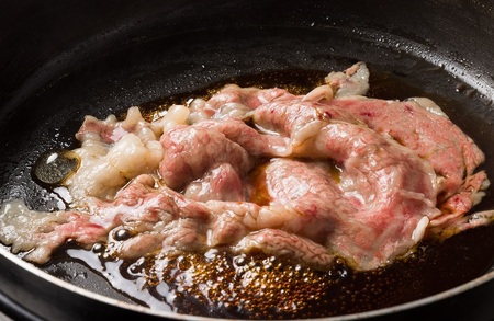 【神戸牛】すき焼き用ロース:550g【最短7営業日発送】黒田庄和牛【冷蔵】（tokusan-26）