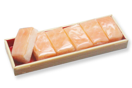 トロサーモンの押し寿司 35g×6個 折箱入り 寿司 押し寿司 トロサーモン とろサーモン 富山名物 冷蔵/ます寿司屋ヒロ助/富山県 黒部市 お寿司 海鮮 魚 魚介類 魚介 加工食品 惣菜 