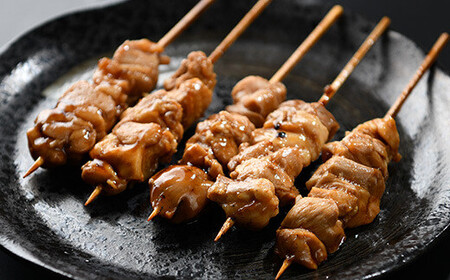 Y169 大山どりもも串など人気焼き鳥串35本セット（タレ）