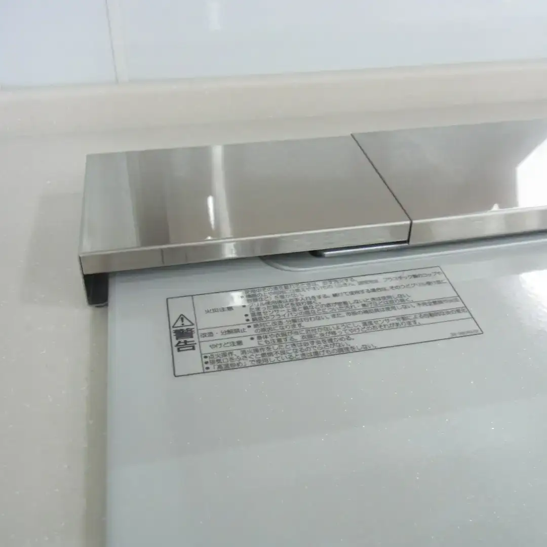 ステンレス伸縮式コンロ奥ラック 薄型 ［幅60~90cm］ トリプルワイド3連対応 キッチン用品 収納 シンプル 燕三条製 【019S048】