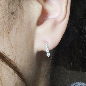 プラチナ 4連ダイヤモンド ピアス  山梨 ピアス スタッドピアス プラチナ PT900 ダイヤモンドピアス ジュエリー アクセサリー プラチナ900 レディース ダイヤ0.16ct×2 カラット ダイヤモンド 山梨県 甲斐市 BQ-15