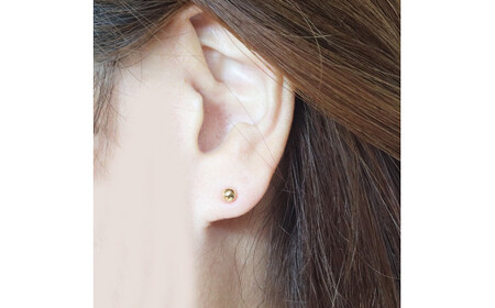 K18 4㎜ 丸玉ピアス  山梨 スタッドピアス ゴールドピアス ピアス シンプルピアス K18 イエローゴールド ジュエリー アクセサリー 山梨県 甲斐市 BQ-22