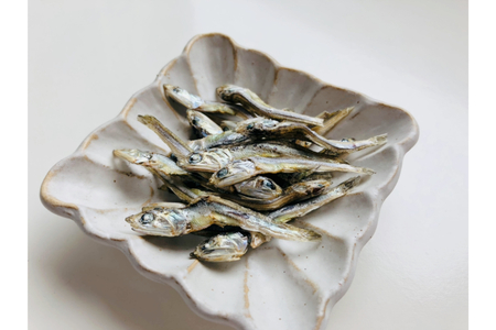 瀬戸内呉 倉橋島 磯の香りセット＜いりこ・ちりめん＞ 広島県産 国産 だし 出汁 チャック付き 干物 煮干し 乾物 小魚 おつまみ おやつ カルシウム カタクチイワシ 広島県 呉市 ku065-005-r