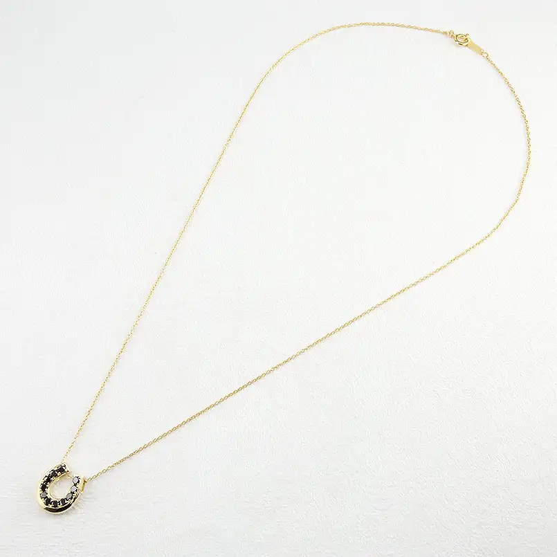  18金 ペンダントトップ 馬蹄 ブラックダイヤモンド 1.0ct ネックレス ホースシュー ブラックダイヤ 蹄鉄 シンプル ジュエリー 山梨県 昭和町 送料無料 管理番号230227102bkym SWAA095