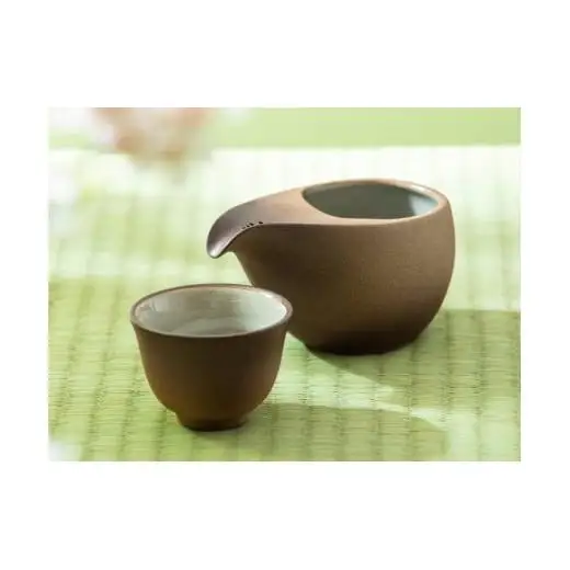【萬古焼（ばんこやき）】玉露、かぶせ茶、高級茶葉をより美味しく愉しむ茶器。和洋のインテリアを選ばないモダンデザイン。ひとしずく（急須と煎茶碗）セット 【ちゃ】 藤総製陶所