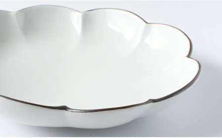 有田焼 白釉縁錆変形パスタ・カレー皿【ARITAYAKI-STORE】 A24-69