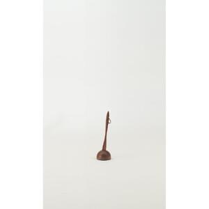 【ギフト用】旭川家具　コサイン　エントランススツールと靴べら(S)のセット　ウォルナット 【 旭川家具 北海道 旭川市 木製 家具 選べる樹種 玄関用スツール 靴べら コンパクトスツール 奥行コンパクト 手触りの良い仕上げ 快適玄関 お出かけスムーズ 贈り物 プレゼント 記念品 シンプル ナチュラル 手作り 北欧 おしゃれ 天然木 無垢 】_00083