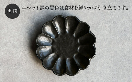 【美濃焼】リンカ 15.5プレート ペアセット 白練×黒練【カネコ小兵製陶所】【TOKI MINOYAKI返礼品】食器 ケーキ皿 副菜皿 取り皿 ランチ ディナー ティータイム ギフト プレゼント シンプル おしゃれ [MBD171]