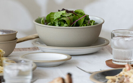 【美濃焼】 %porcelains 食器9点セット マットホワイト × グロスグレイ × ブラック  多治見市/丸朝製陶所 陶磁器 カップ プレート ボウル おしゃれ くすみカラー オシャレ かわいい プレゼント 贈答 贈り物 送料無料 [TCK005]