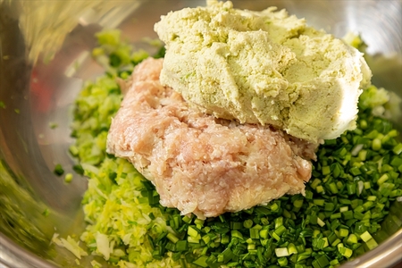 【 餃子 】 身体に優しい食材で作った美味しい 餃子 30個