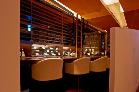 【新橋】ラフィネス 特産品ディナーコース 2名様（1年間有効） お店でふるなび美食体験 FN-Gourmet951555