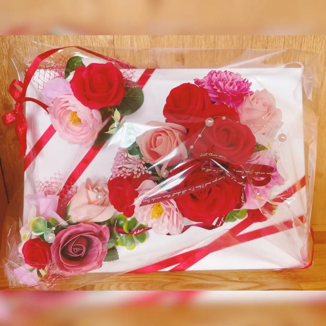 壁掛けシャボンフラワーL フラワーギフト 贈り物 ギフト 誕生日 プレゼント 石鹸素材 枯れないお花 [DP008sa]