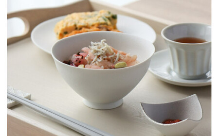 茶碗 有田焼 ペア茶碗セット 黒サビ絞り＆スノー ご飯ぢゃわん【山忠】 A22-56