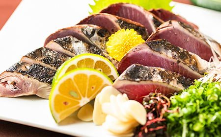 26-229．本生！老舗魚屋大将が厳選したカツオの食べ比べセット！本格カツオ藁焼きタタキと刺身（合計400ｇ）