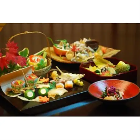藍染と懐石料理の宿　たてしな藍　「山味懐石料理」ペア食事券_旅行券・チケット 食事券  _【1417780】