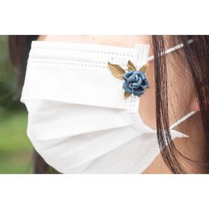 革の薔薇アクセサリー：ブルー