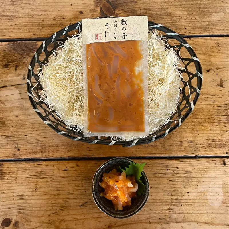 王様の塩辛 雲丹風味 1パック【あおりいか 塩辛 うに おつまみ 珍味 惣菜 海鮮 いかの塩辛 珍味 お取り寄せ 御中元 お中元 お歳暮 父の日 母の日 贈り物 日本酒 焼酎  塩辛】【神奈川県小田原市早川】