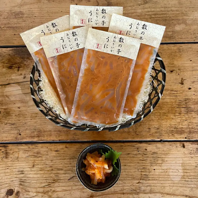 王様の塩辛 雲丹風味 5パック【あおりいか 塩辛 うに おつまみ 珍味 惣菜 海鮮 いかの塩辛 珍味 お取り寄せ 御中元 お中元 お歳暮 父の日 母の日 贈り物 日本酒 焼酎  塩辛】【神奈川県小田原市早川】
