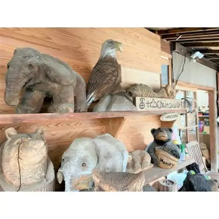 【世界大会入賞の建具屋さんが作る】南部町産杉材のチェーンソーアート『オウル』【1413288】