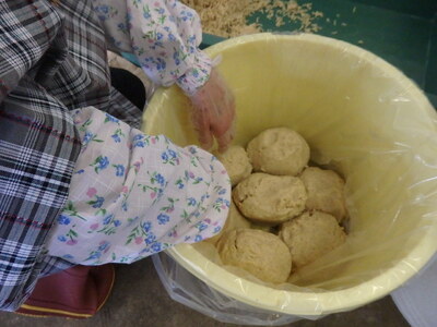 【昔懐かしのおふくろの味】手作り　三芳のみそ　800g入りパック mi0054-0002 味噌 国産 熟成