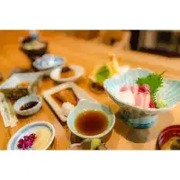 湯の峰温泉 瀧よし　1泊2食（夕食・朝食付き）宿泊券 / 温泉 おんせん 旅行 宿泊 リラックス つぼ湯 本宮 田辺市 和歌山 湯の峰 天然温泉 源泉かけ流し 旬食材 民宿 癒し 【tky001】