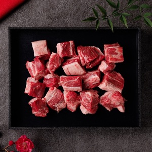 【和牛セレブ】神戸牛煮込み　300g【黒折箱入り】