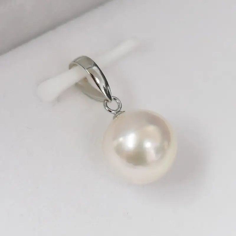 S101-342_9mm - 9.5mm チェーンなし ホワイトピンク あこや真珠 花珠級 ペンダントトップ パール【K18WG】