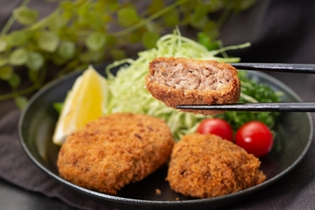 冷凍 松阪牛入り ハンバーグ セット ＆ コロッケ ・ ミンチカツ 各15個 計45個／ 瀬古食品 名産 霜ふり本舗 牛肉 お肉 肉 和牛 黒毛和牛 国産 国産牛 松阪牛 ブランド牛 お惣菜 ご自宅用 家庭用 ギフト 贈答用 産地直送 松阪 牛 三重県 大台町 (392)
