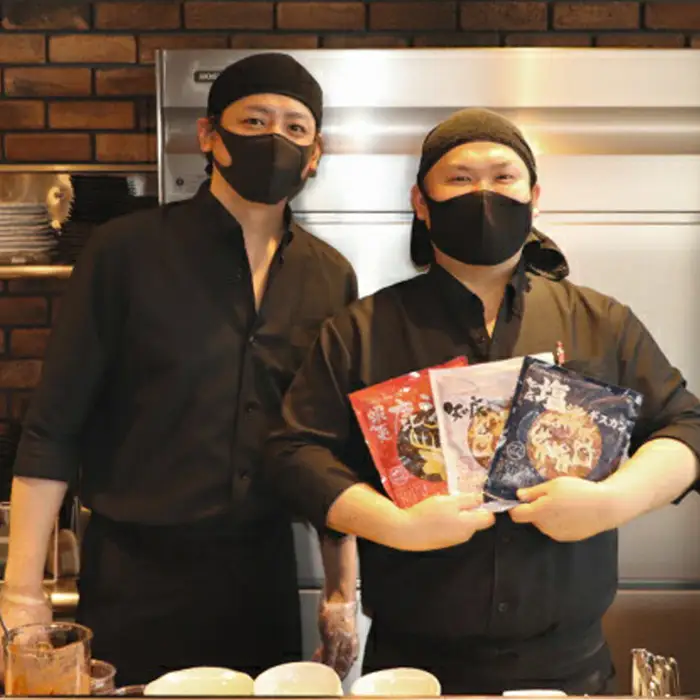 知床ジンギスカン店「そら」知床ジンギスカン味付き「塩ダレ」生ラム肩ロース900g（300g×3）【1600401】
