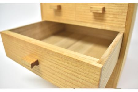 熟練桐たんす職人が手作りした三段小引出（オイル塗装メイプル）