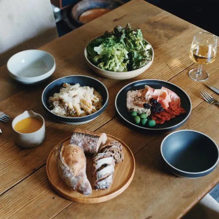 【波佐見焼】【HASAMI PORCELAIN】ミッドディープラウンドボウル ナチュラル 2点セット 食器【東京西海】[DD212]