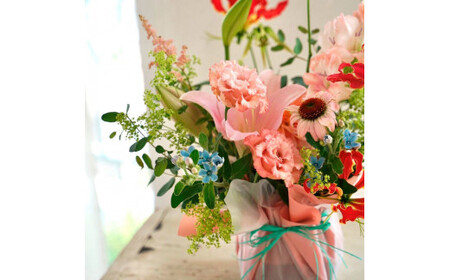 《3ヵ月定期便》おすすめ生花アレンジメントM 