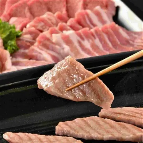 稲葉メルヘン牛(A5)　焼肉用上カルビ400g(肩/肩ロース/バラのいずれか)【配送不可地域：離島・北海道・沖縄県・東北・中国・四国・九州】【1291439】