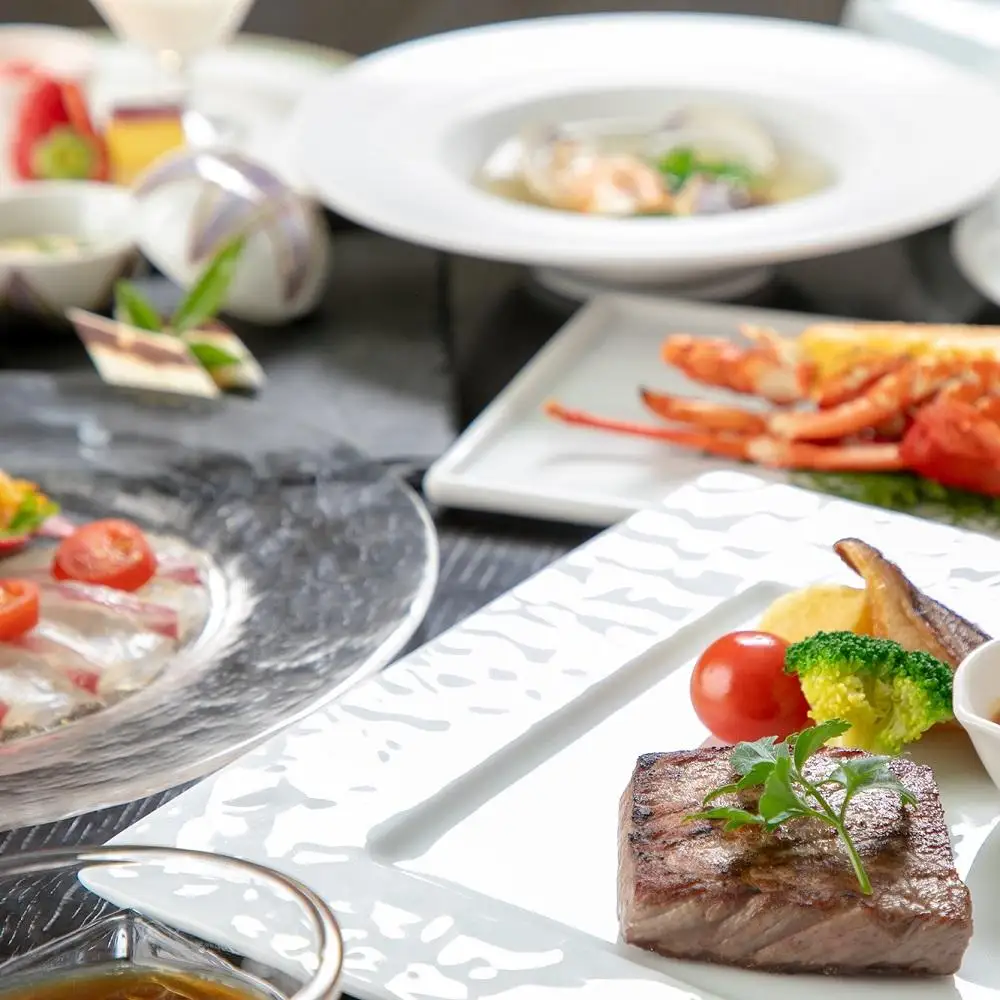 湯布院 ホテル森のテラス　ペア宿泊券（１泊２食付き）