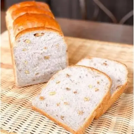 くるみ食パンとキング食パンの4斤セット_ パン  ぱん_【配送不可地域：離島】【1215401】