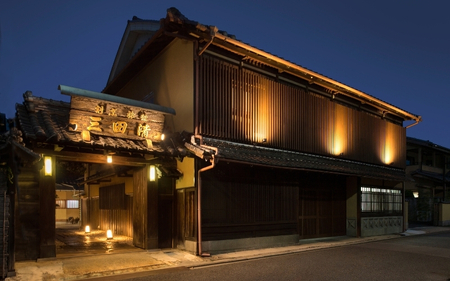 伊賀牛 【料亭旅館三田清（みたせ）】（3名様）特撰伊賀牛 すき焼きコースお食事券 伊賀牛 【mita0005】