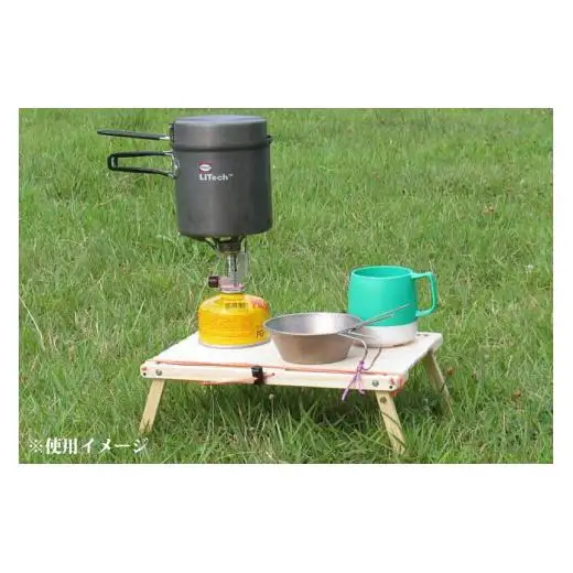無垢ヒノキ材の軽量コンパクトな山テーブル（Ａ４サイズ）