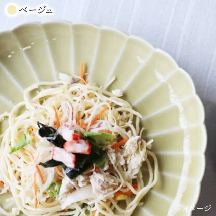 【波佐見焼】四つ菊 大皿 ベージュ 1点【永泉】[MC86]
