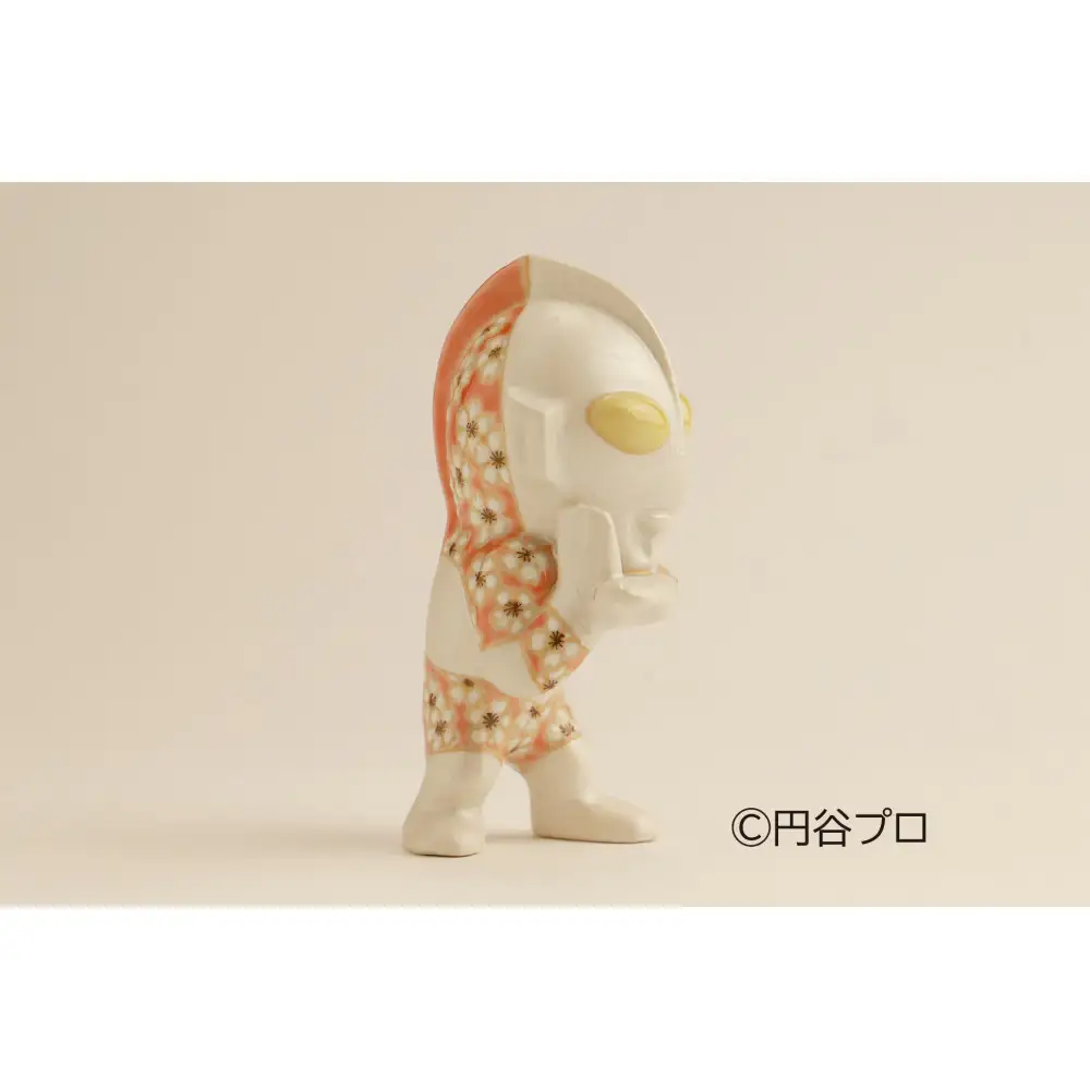 九谷焼　ウルトラマン　 宮本晄