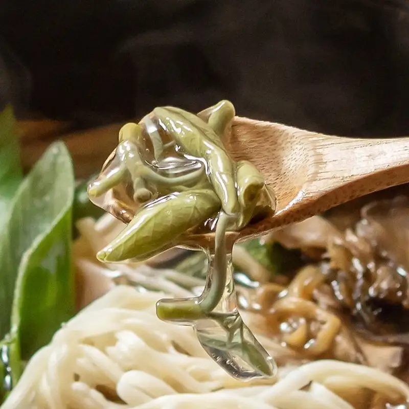 じゅんさい鍋セット 白神地鶏 稲庭うどん 野菜付き じゅんさい鍋セット【4～5人前】