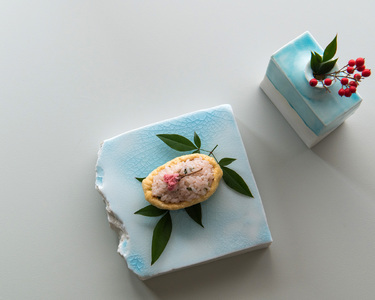 【美濃焼】 五十嵐務 台皿 ガラス釉 ライトブルー 瑞浪市 / JS企画 陶芸作品 皿 小皿 インテリア 食器 [AZAZ215]