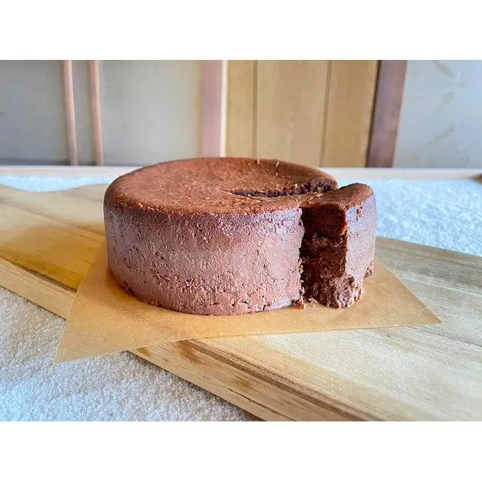 【京都チーズケーキ博物館】カマンベールのニューヨークチーズケーキ（カカオ）