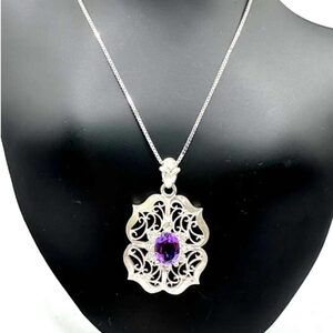 唐草模様と宝石のネックレス アクセサリー シルバーアクセサリー アメジスト サンゴ 珊瑚 天然石 ネックレス 唐草模様  奈良 N-10