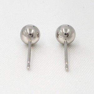 甲府市発 PT900 丸玉ピアス 5mm プラチナ スタッド 定番 [PS-1105PT]