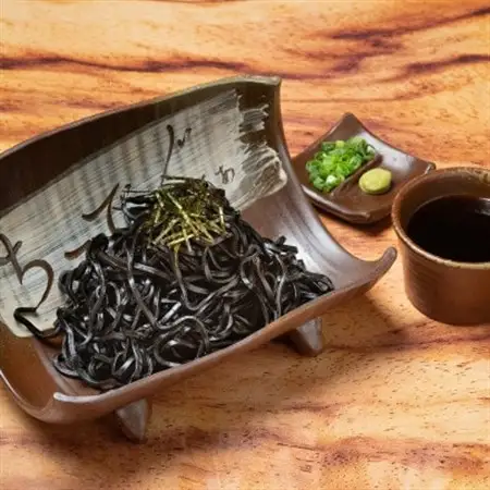 【太生麺の冷やしそば】ちょーでーぐぁ 彩り生麺 イカスミ・ウメ・アーサ 3食セット【配送不可地域：離島】【1523275】