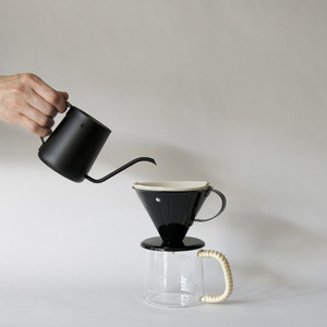 グローカルスタンダードプロダクツ TSUBAME Drip pot / 390ml / マットブラック